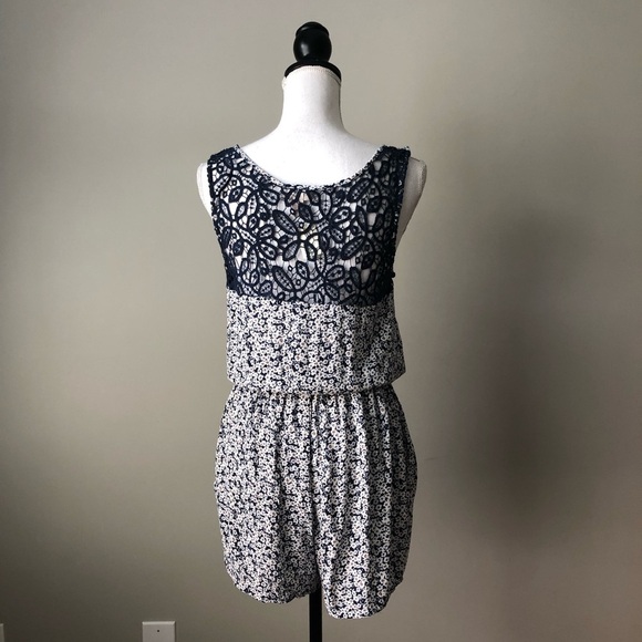 NWT Cape Juby Floral Print Romper Size S - Picture 4 of 6